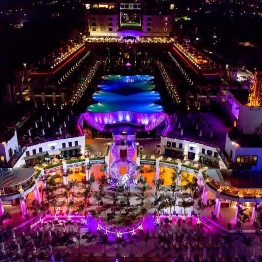 Cratos Premium Hotel Casino Kıbrıs